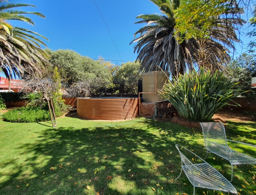 4 Bedroom Property for Sale in Dewetsdorp Free State